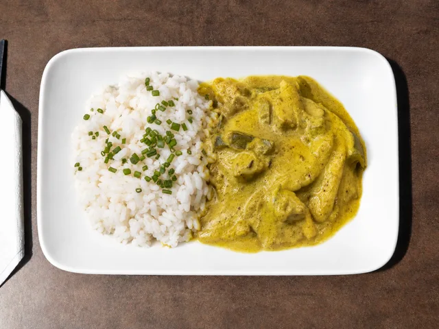 POLLO AL CURRY