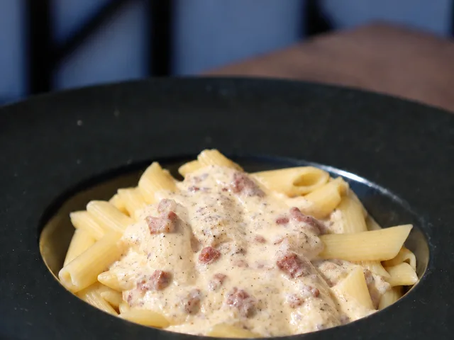 MACARRONES CARBONARA